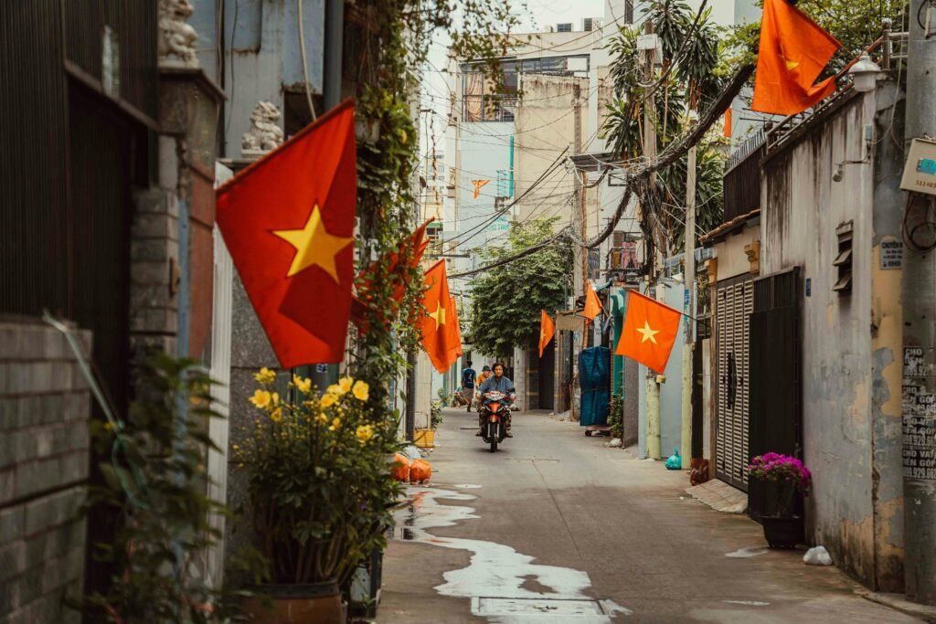 Southeast Asia Solo: 7 Must-See Destinations for Adventurous Lone Travelers